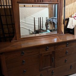 Chest Of Drawers With Mirror