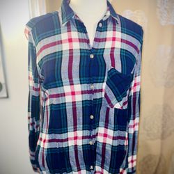 American Eagle Plaid Flannel Boyfriend Fit Shirt Size Medium 
