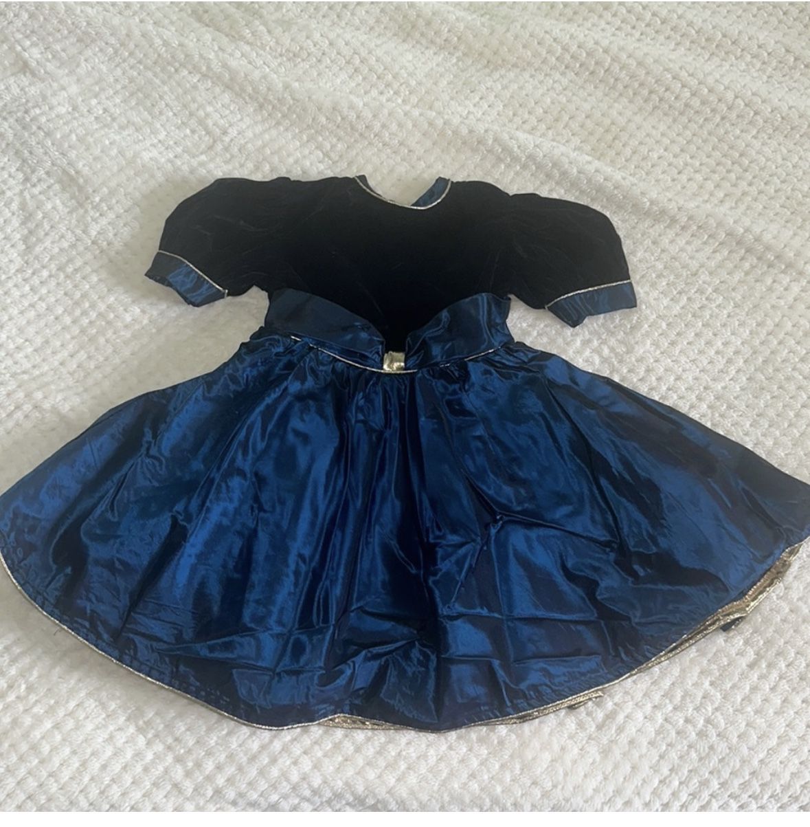 Unworn- Toddler Girls Shirt Sleeve Velour Flocked Dress - 4T