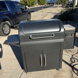 Traeger Silverton XL