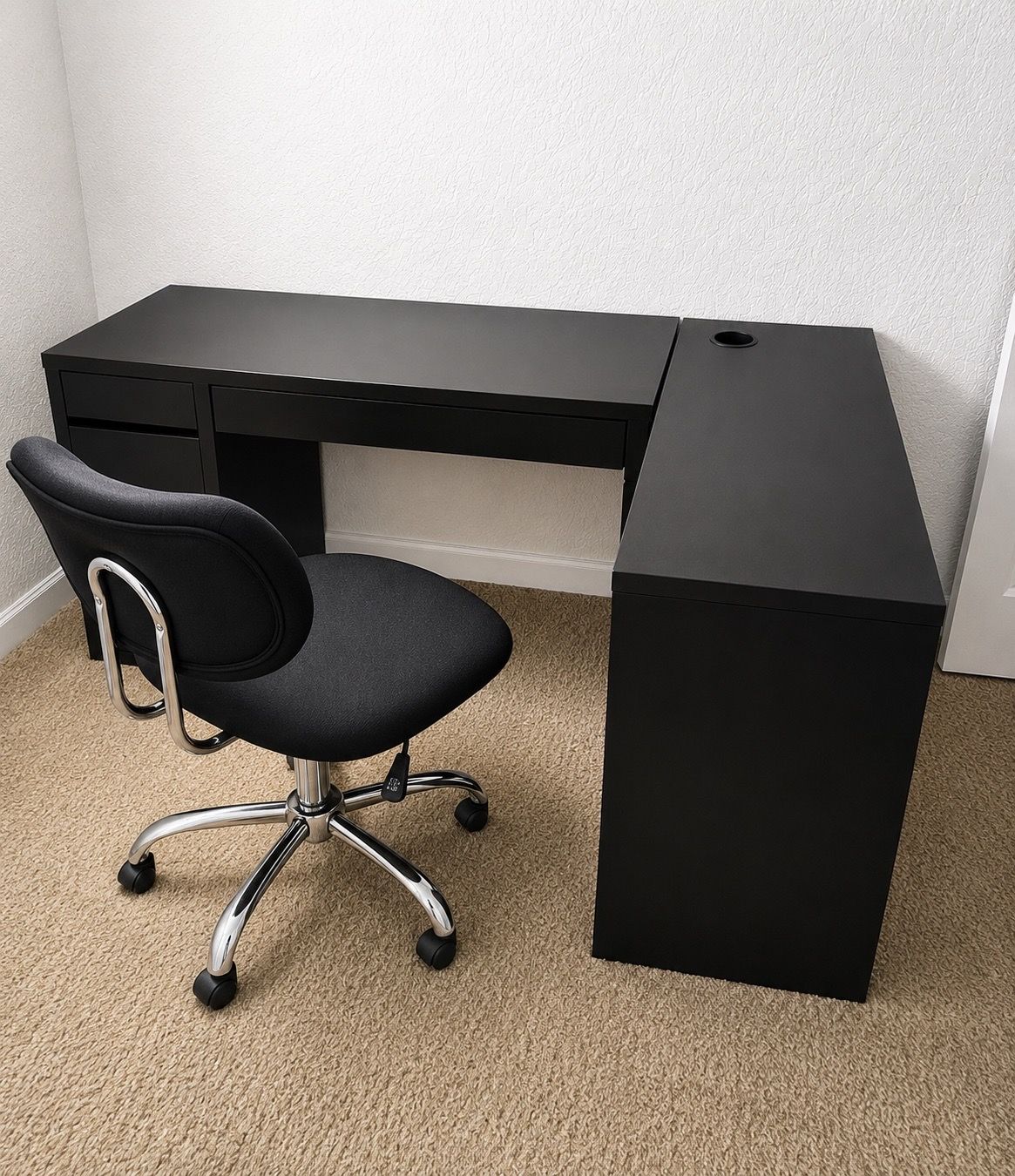 Modern L Shaped Desk & Office Chair