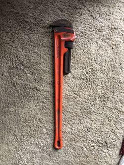 36” Rigid Pipe Wrench.