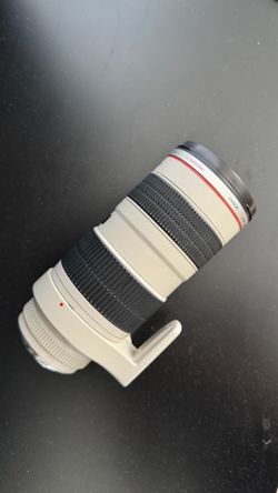 Canon EF 70-200L  1 : 2.8