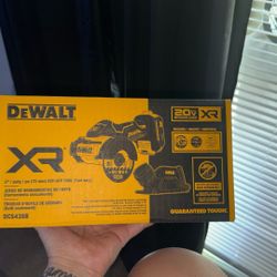 DEWALT DCS438B 20-Volt XR Lithium-Ion Cordless 3 in. Cut-off Tool (Tool-Only)