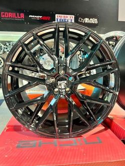 NICHE M224 22X9 +35 22X10.5 +40 5X112 HUB 66.5 +35 GLOSS BLACK 