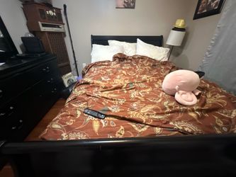 Queen bedroom set