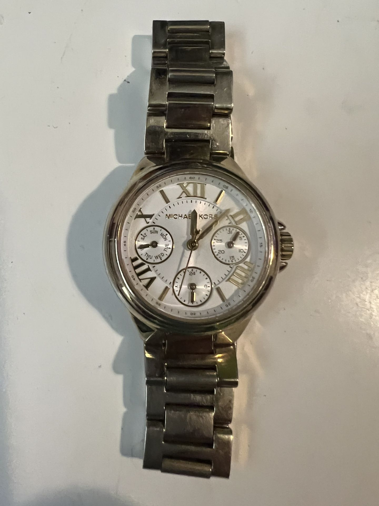 Beautiful Women’s Michael Kors Watch. 