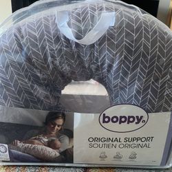 Boppy Original Support Pillow with 2 Or 3 Covers 
