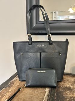 Michael Kors Jet Set Purse And Wallet
