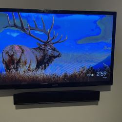 40” SAMSUNG TV + 29” VIZIO SOUNDBAR 