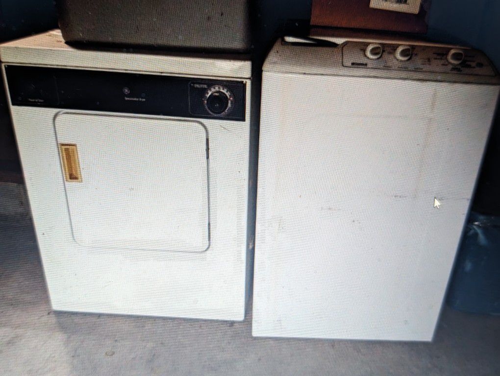 Apartment Size Washer & Dryer 