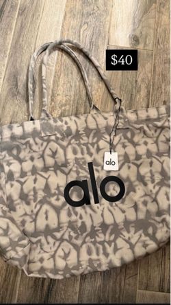 Alo tote bag