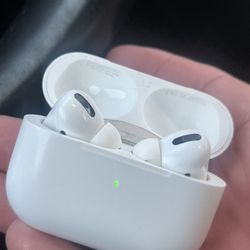 AirPods Pro 2 With MagSafe 