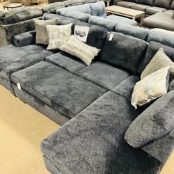 Double Chaise Stunning Nice Sectional! 