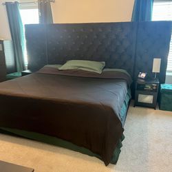 Black Velvet King-size Bed 