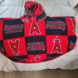 Angels Poncho Little Girls Size small 