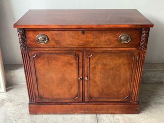 Vintage / Antique Mahogany Buffet / Sideboard - Dining Roo