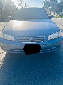2000 Toyota Camry