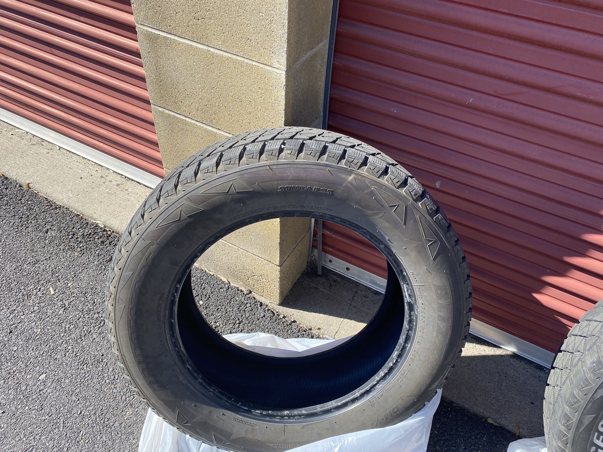 Snow Tires Studless 
