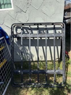 Rooftop cargo basket
