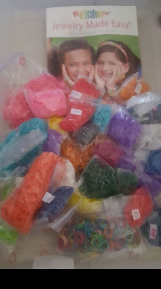 Rainbow loom