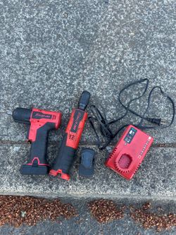Snap On 3/8 Combo Kit with Batteries