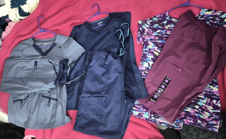 Scrubs Tops & Sets