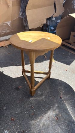 Scalloped Side Table