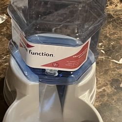 New Dog Or Cat Water Dispenser 