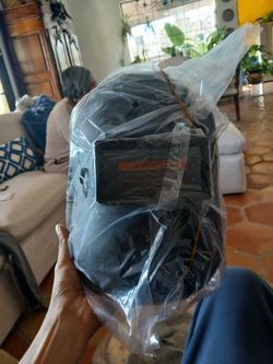 Auto-Darkening Welding Helmet
