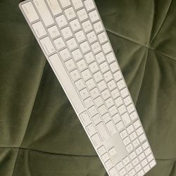 Apple Magic Keyboard with Numeric Keypad