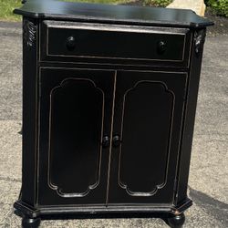 Night Stand / End Table / Accent Table