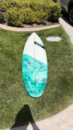 6’10 edit surfboard mid length