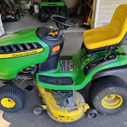 John Deere D140