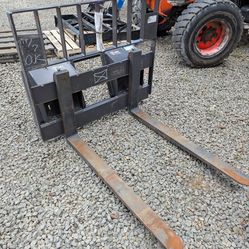 Paladin USA 10,000lb Skid Steer Pallet Forks