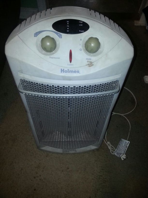 Electric heater Holmes. Works good. $20 b/o