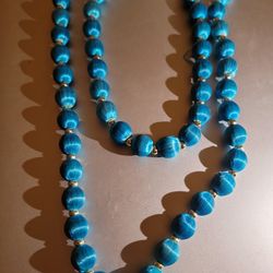 Teal Colored Beads 24 In Necklace