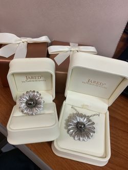 Jared silver necklace and ring