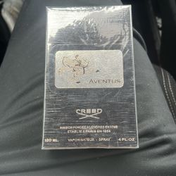 Creed Aventus 