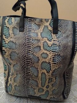 BCBGMAXAZRIA LEATHER TOTE BAG "Kaye"