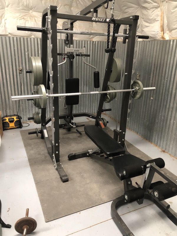 Hoist HF985 full gym! Bench,smith machine, 450lbs of Olympic weights like new