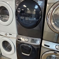 Samsung AddWash Large Capacity 5.0cu Ft Front Load Washer And Stackable Electric 220volt Dryer Set In Black Stainless Steel 