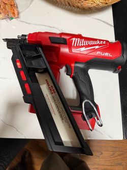 Milwaukee FUEL Cordless Nailer Tool Only