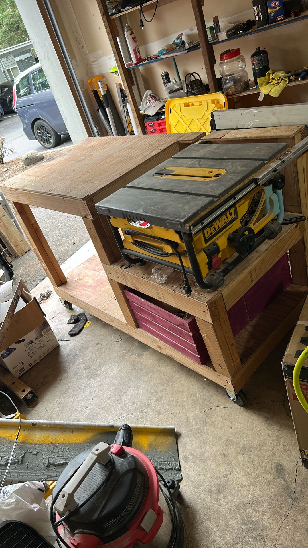 Dewalt Table Saw Whit Bench 