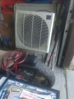 Moving  sale Swamp cooler