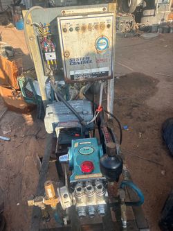 Commercial car wash equipment Pressure washing and soap mixing station