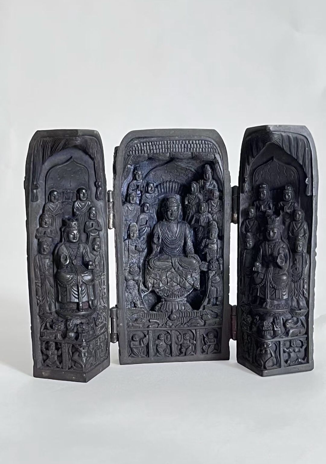 Three Parts Can Be Closed Buddha
