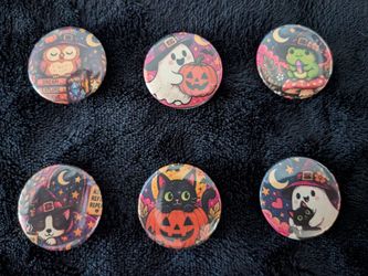 🎃 Vintage Style Halloween Buttons Set of Six 👻