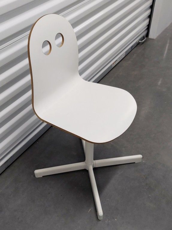 IKEA Valfred / Sibben White Children's Desk Chair