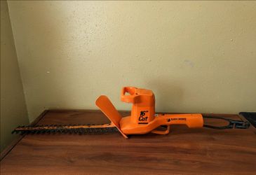 B&D 16" Corded Hedge Trimmers